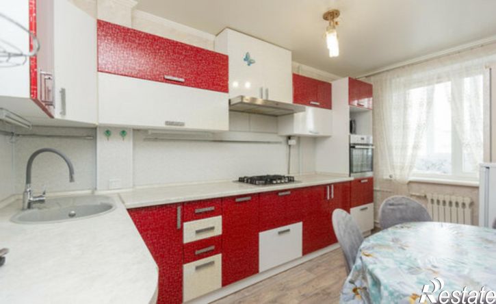 3-комн квартира ул Чкалова, 15/2,  д. 15/2