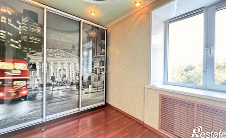 3-комн квартира ул Туркестанская, 8А,  д. 8А