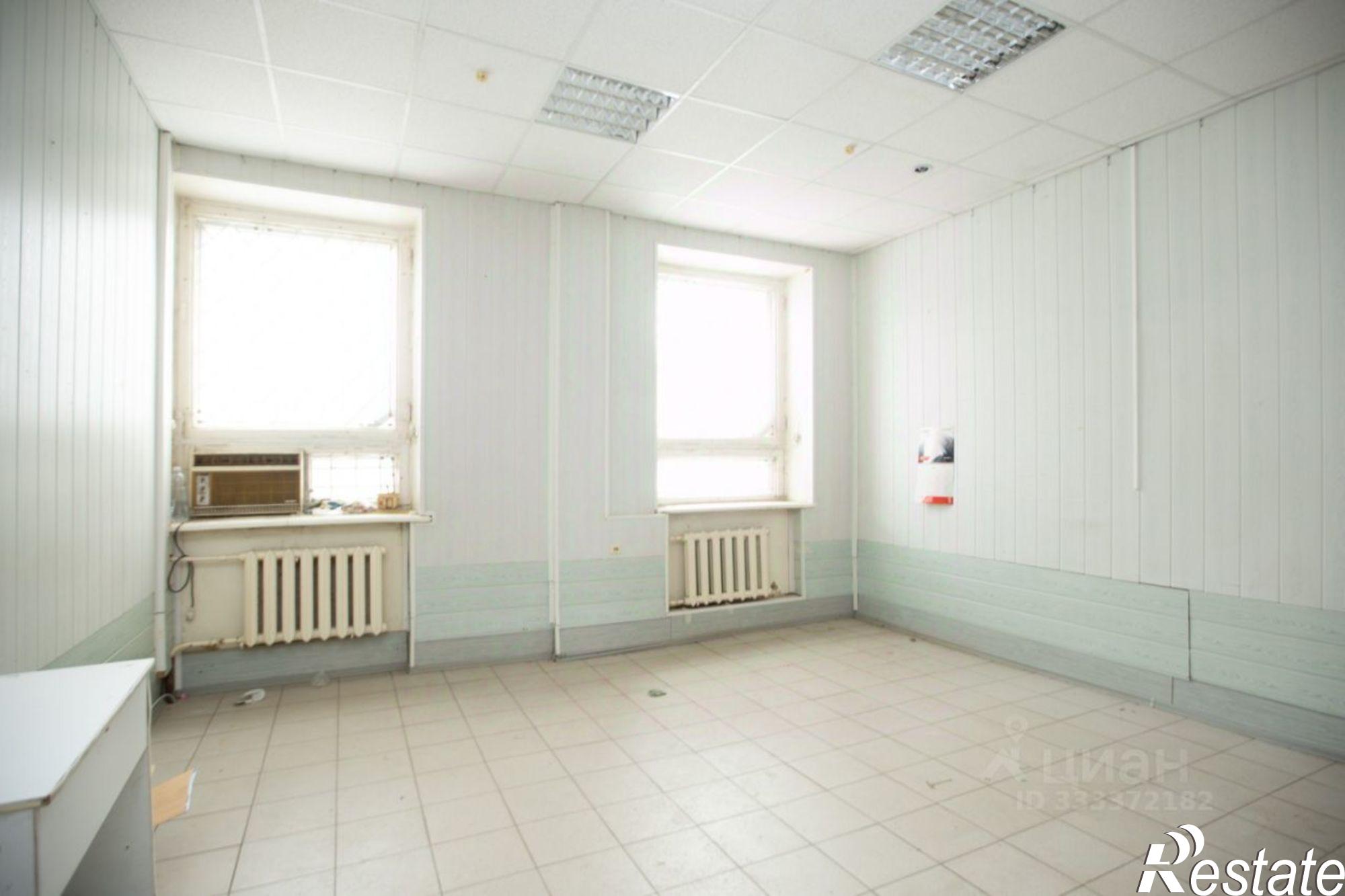 Купить торговое помещение за 10 910 000 рублей на пр-кт Победы, 144