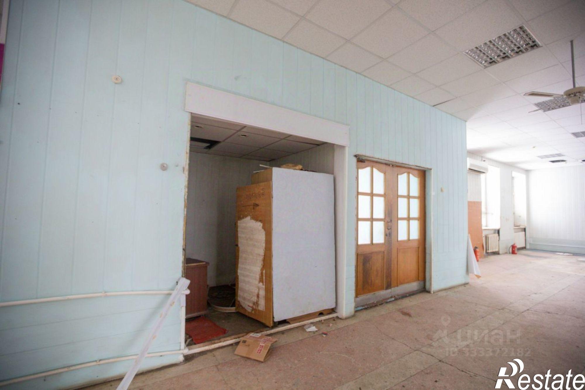 Купить торговое помещение за 10 910 000 рублей на пр-кт Победы, 144