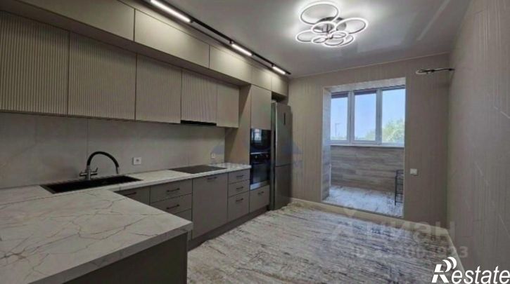 3-комн квартира пр-кт Победы, 151,  д. 151