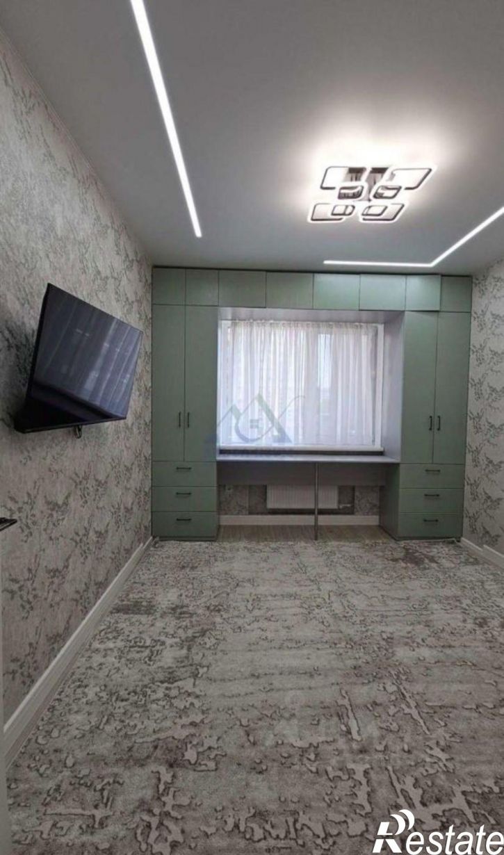 3-комн квартира пр-кт Победы, 151,  д. 151