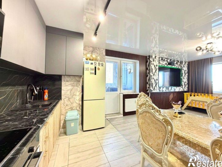 2-комн квартира улица Юркина, 4/1,  д. 4/1