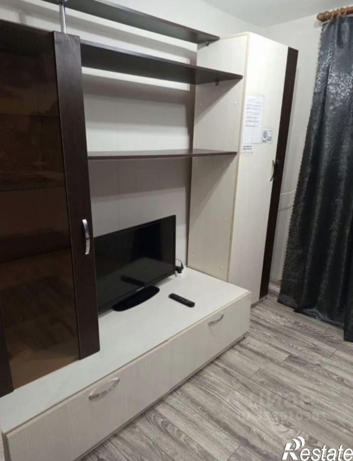1-комн квартира улица Конституции СССР, 24/1 к1,  д. 24/1 к1