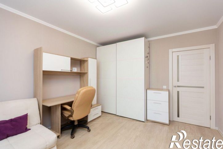 2-комн квартира улица Поляничко, 8,  д. 8