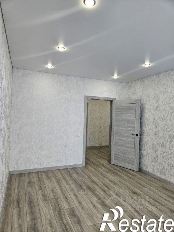 2-комн квартира улица Рощина, 3,  д. 3