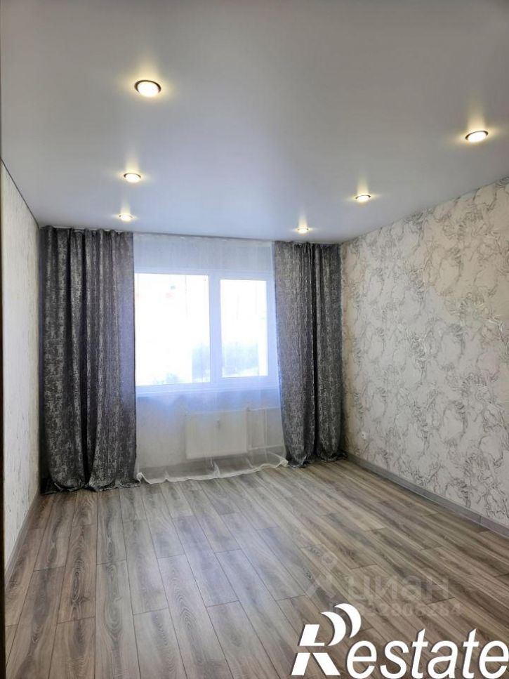 2-комн квартира улица Рощина, 3,  д. 3