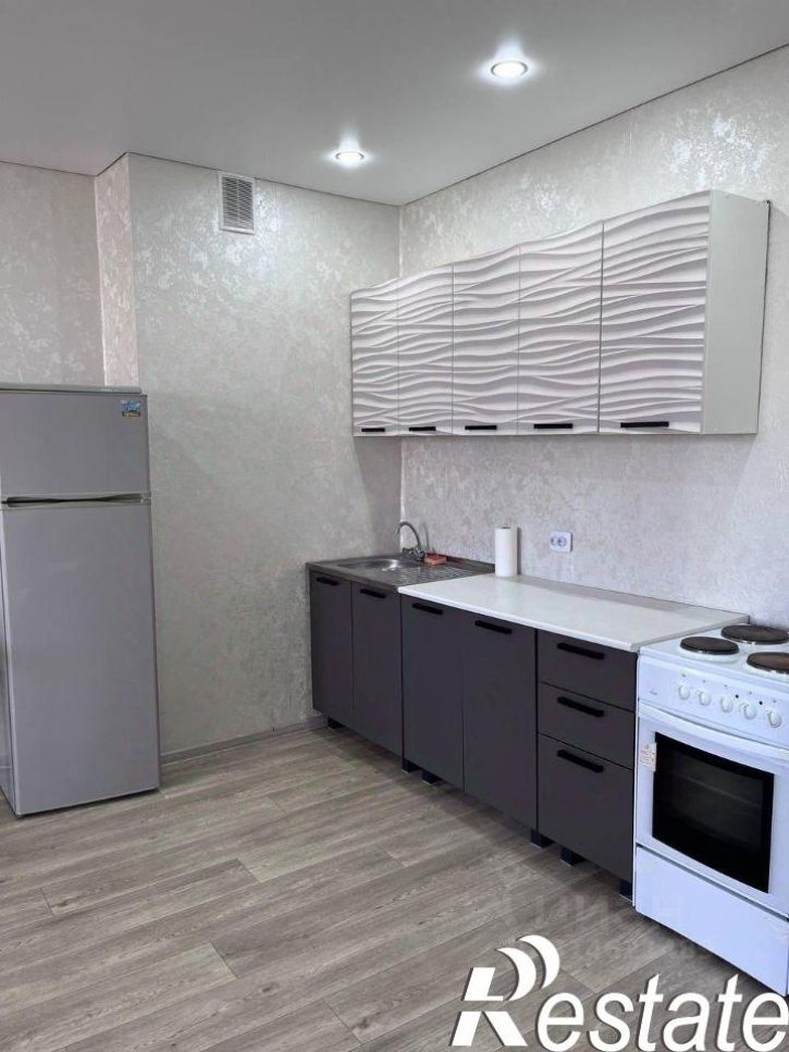 2-комн квартира проспект Победы, 153,  д. 153