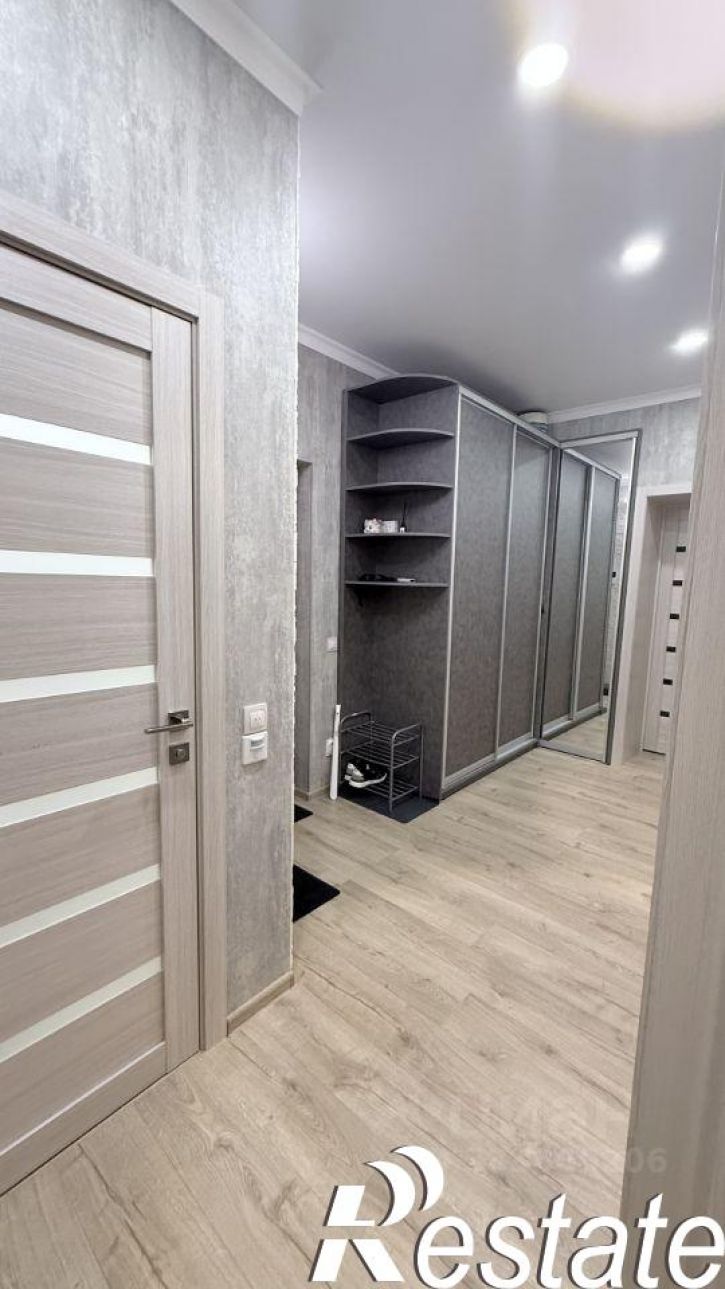 2-комн квартира Высотная улица, 10,  д. 10