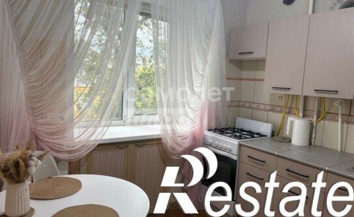 2-комн квартира проспект Победы, 73,  д. 73