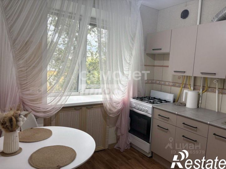 2-комн квартира проспект Победы, 73,  д. 73