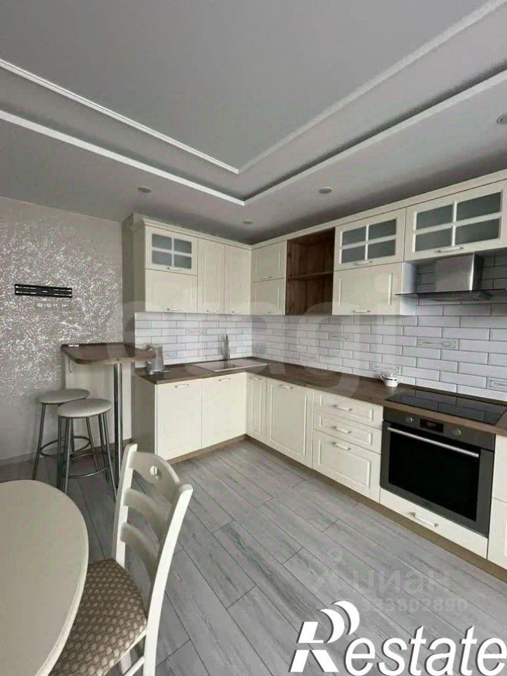 3-комн квартира улица Поляничко, 3/1,  д. 3/1