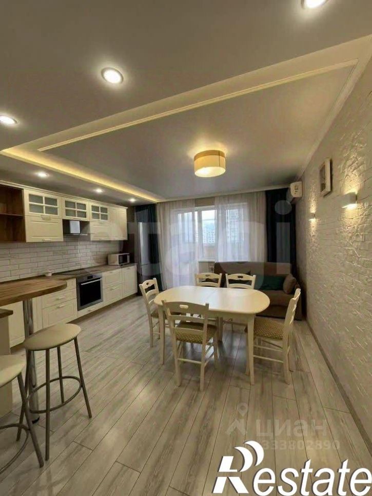 3-комн квартира улица Поляничко, 3/1,  д. 3/1
