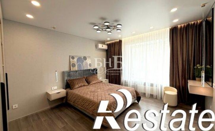 3-комн квартира улица Неплюева, 8,  д. 8