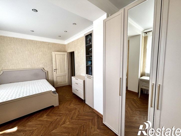 3-комн квартира Банный переулок, 3,  д. 3