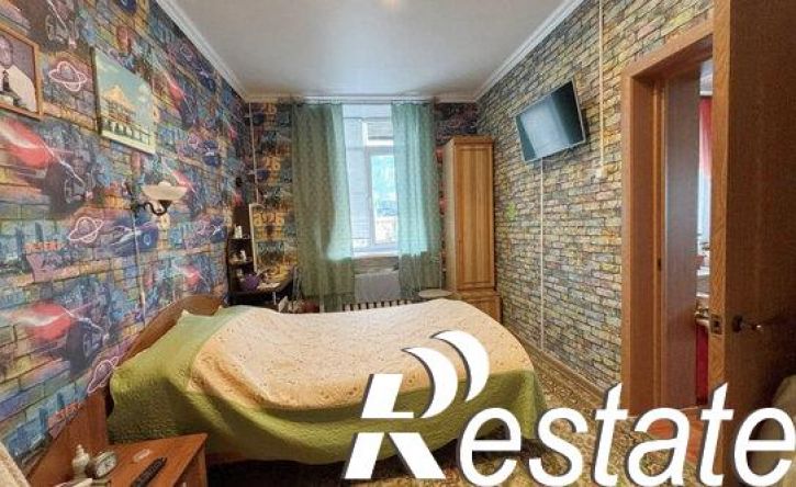 3-комн квартира проспект Победы, 131,  д. 131
