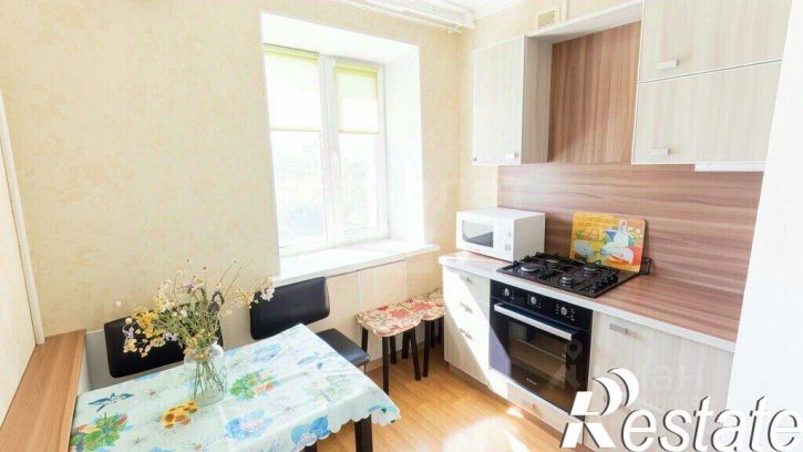 2-комн квартира Брестская улица, 10,  д. 10