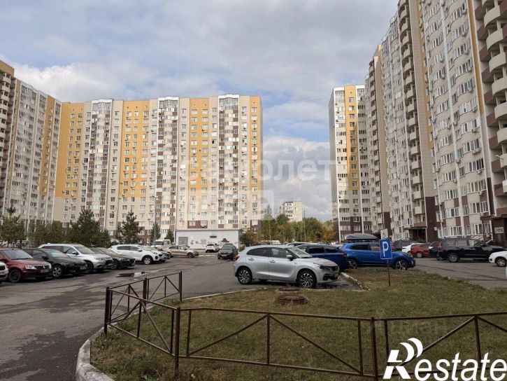 3-комн квартира улица Геннадия Донковцева, 5,  д. 5