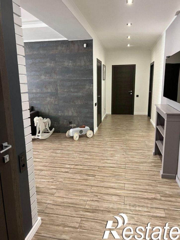 3-комн квартира улица Правды, 25,  д. 25