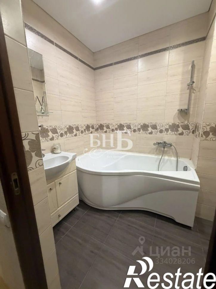 2-комн квартира Липовая улица, 20,  д. 20