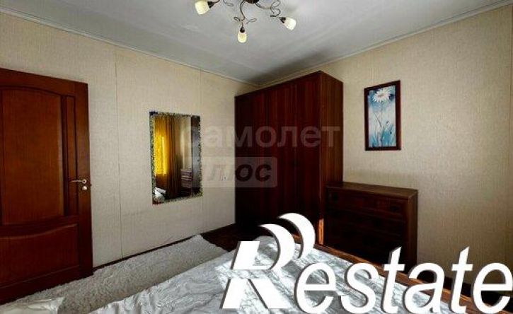 4-комн квартира улица Чкалова, 15А,  д. 15А