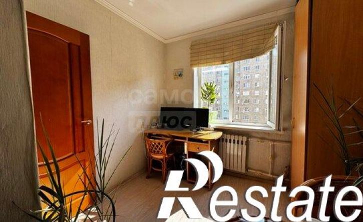 4-комн квартира улица Чкалова, 15А,  д. 15А