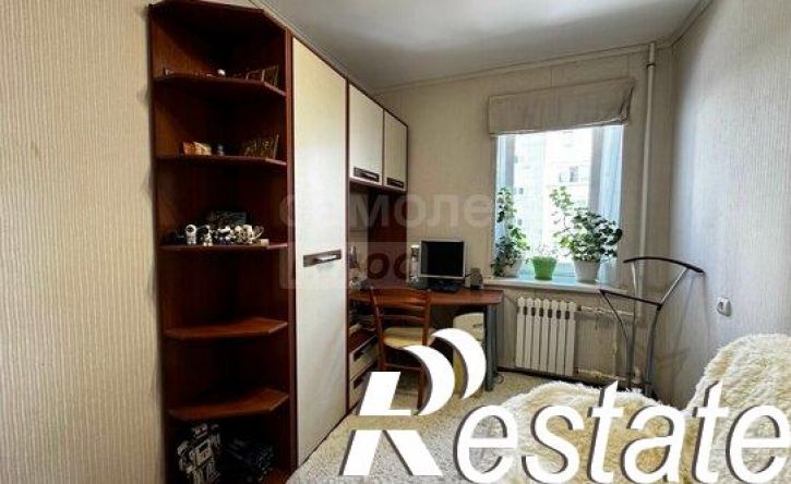 4-комн квартира улица Чкалова, 15А,  д. 15А
