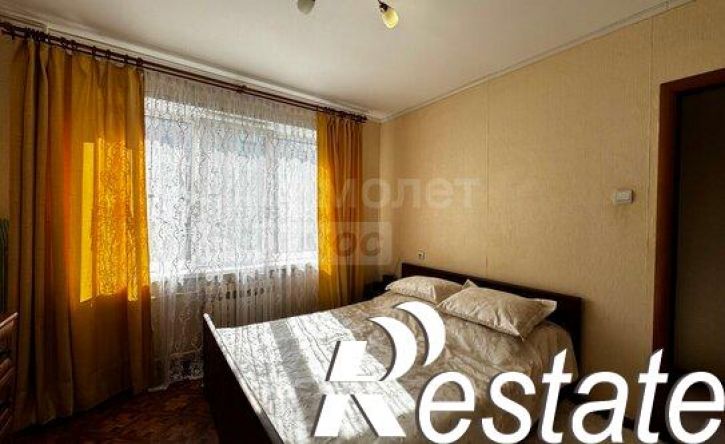 4-комн квартира улица Чкалова, 15А,  д. 15А