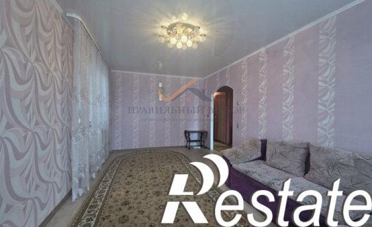 4-комн квартира улица Чкалова, 52,  д. 52