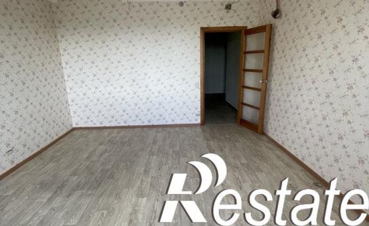 3-комн квартира улица Розы Люксембург, 36/2,  д. 36/2
