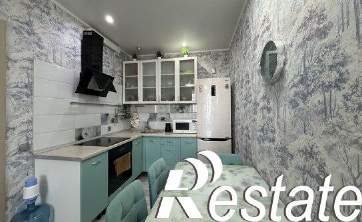 2-комн квартира улица Черепановых, 40,  д. 40