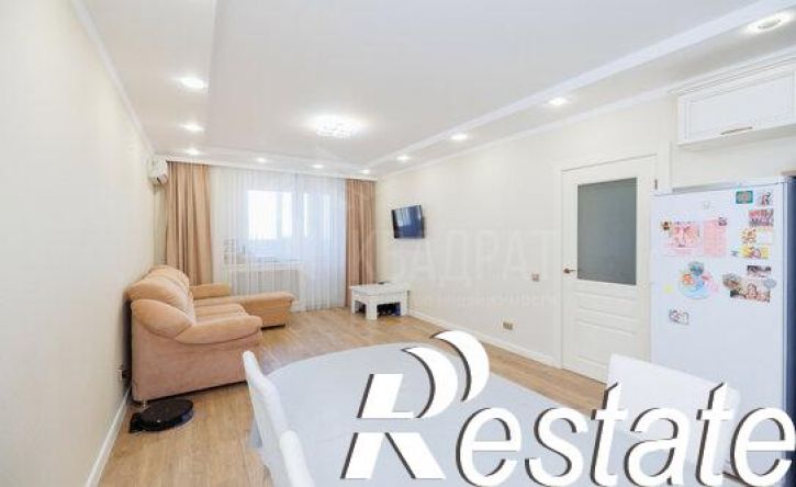 3-комн квартира улица Автомобилистов, 15,  д. 15