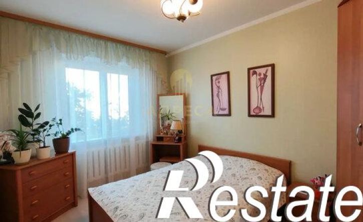 3-комн квартира Илекская улица, 82,  д. 82